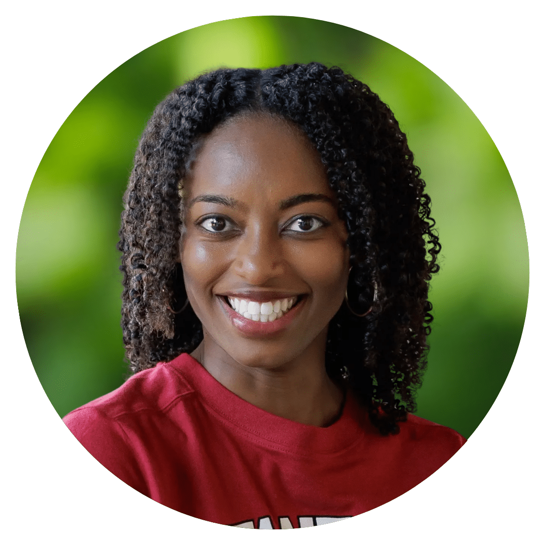 Circle cutout of Rondeline W.'s headshot behind a blurred green leaf background